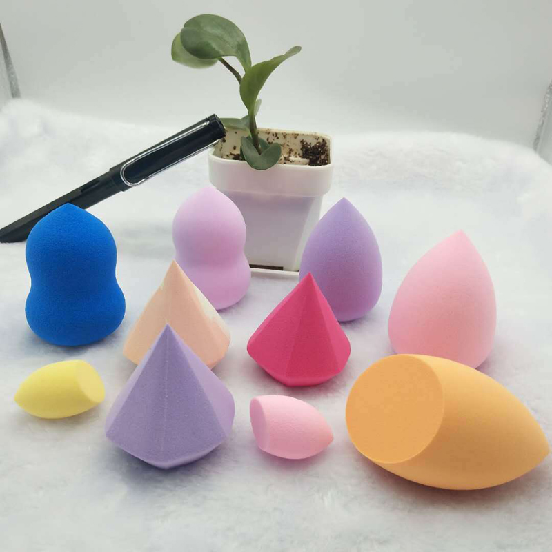 Huevo de belleza de esponja de maquillaje en forma de triángulo